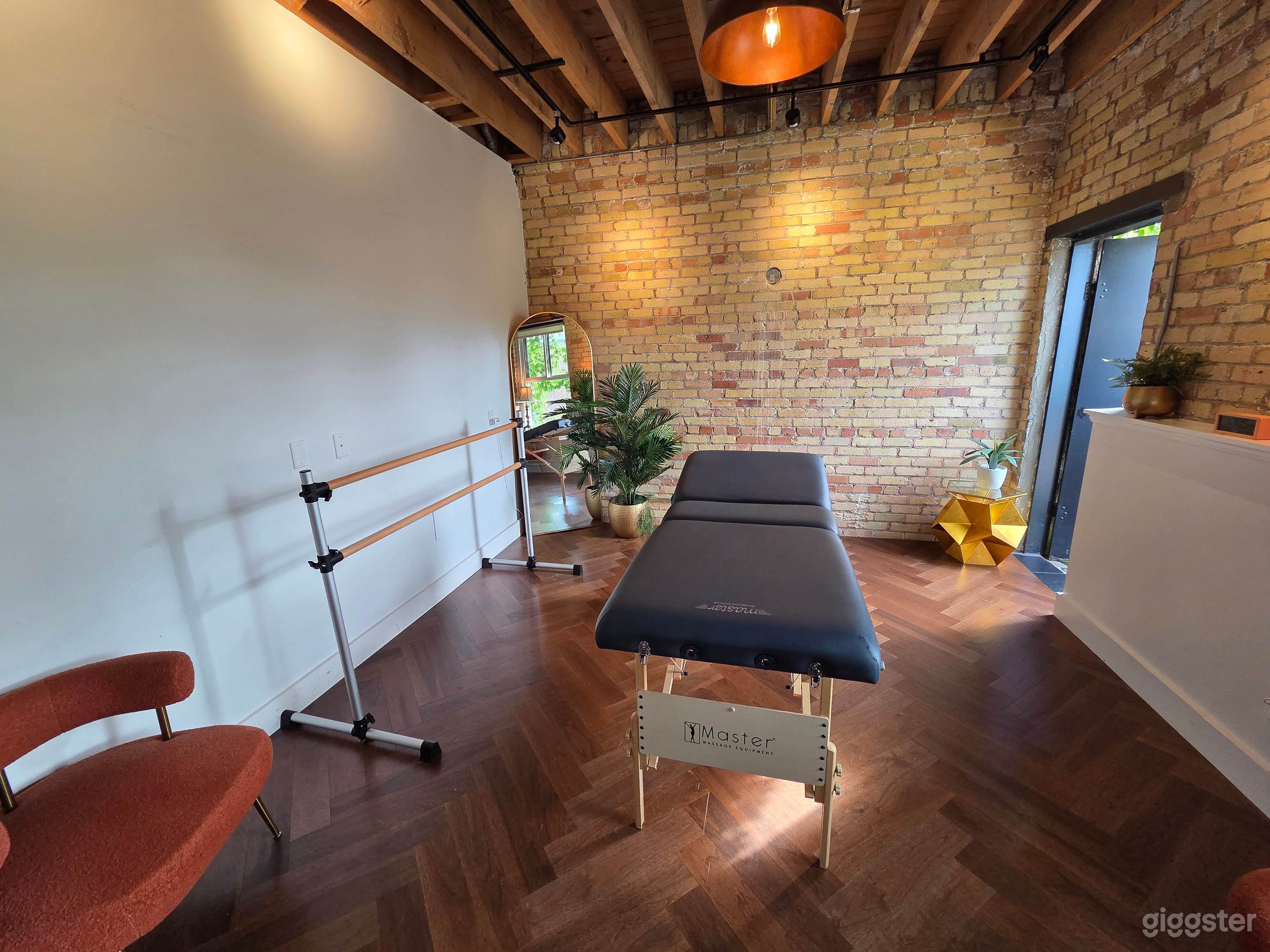 Yoga studio, dance space, private photo studio Photo 4