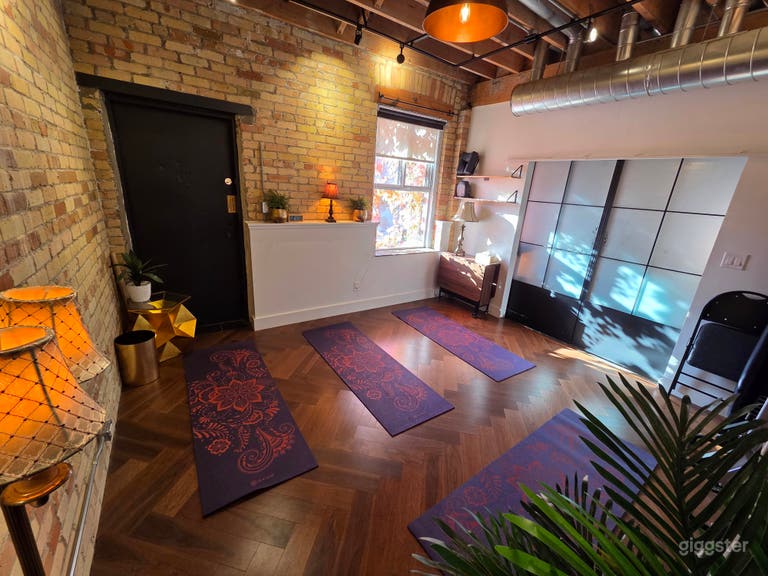  Yoga studio, dance space, private photo studio 