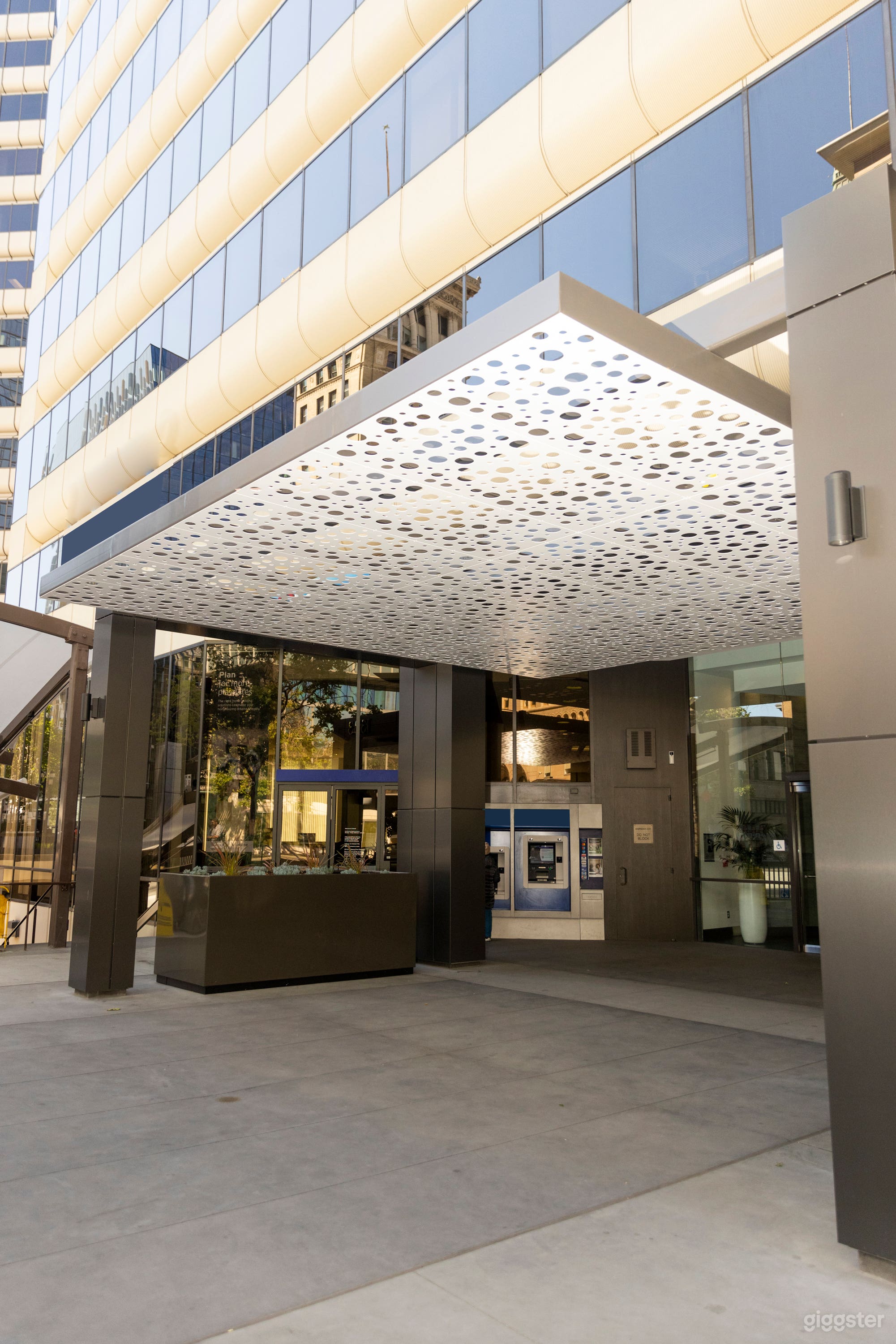 Corporate Building In Oakland Photo 2