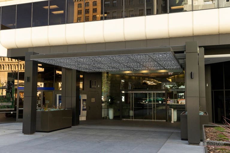  Corporate Building In Oakland 