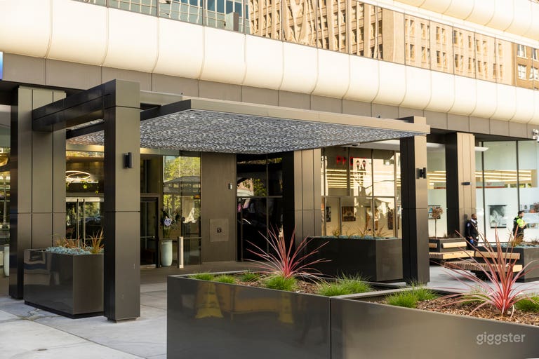  Corporate Building In Oakland 