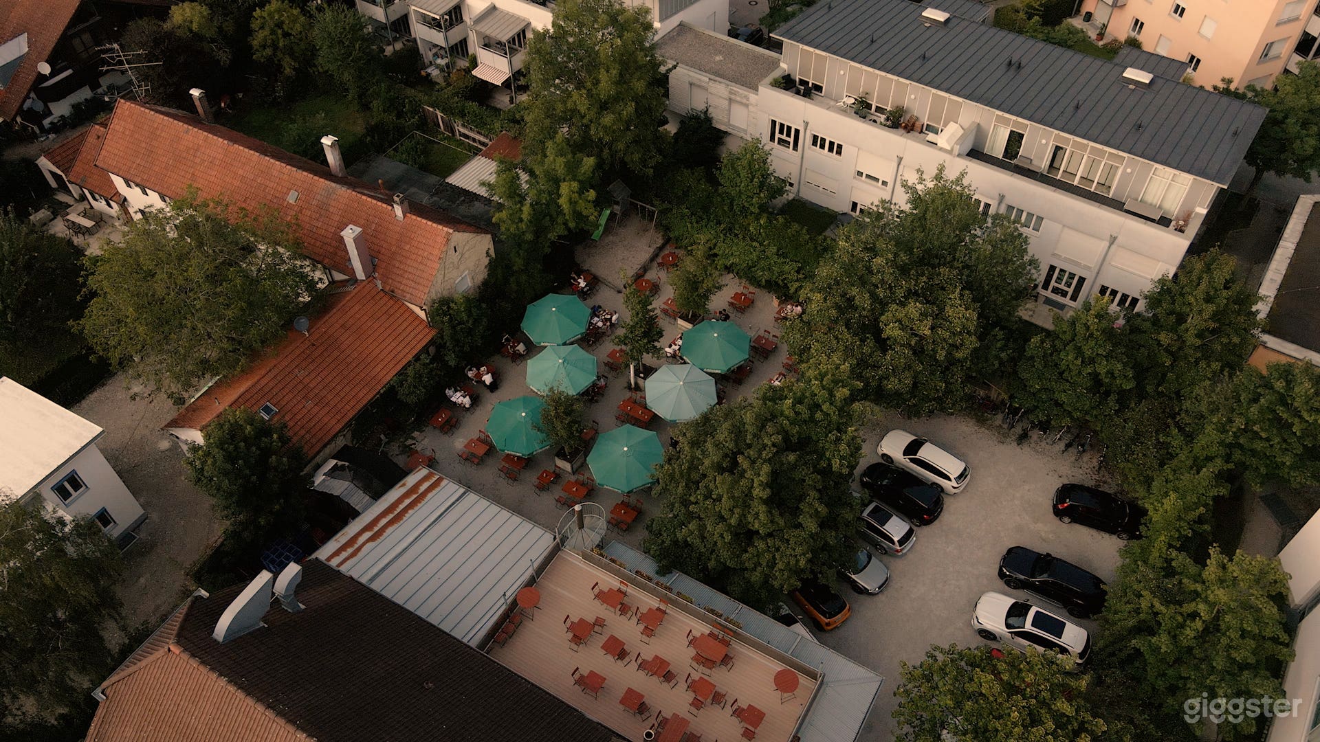  130 Jahre Altes Brauereirestaurant – Gesamter Bereich Photo 3