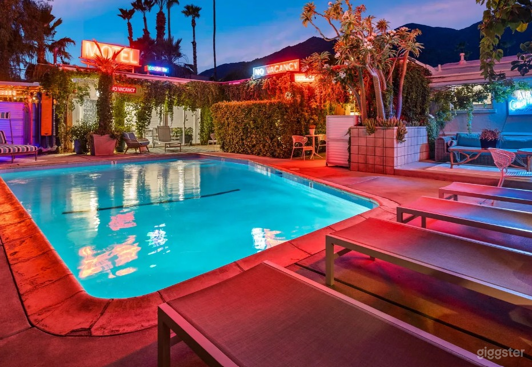 Neon Pool Paradise Photo 4