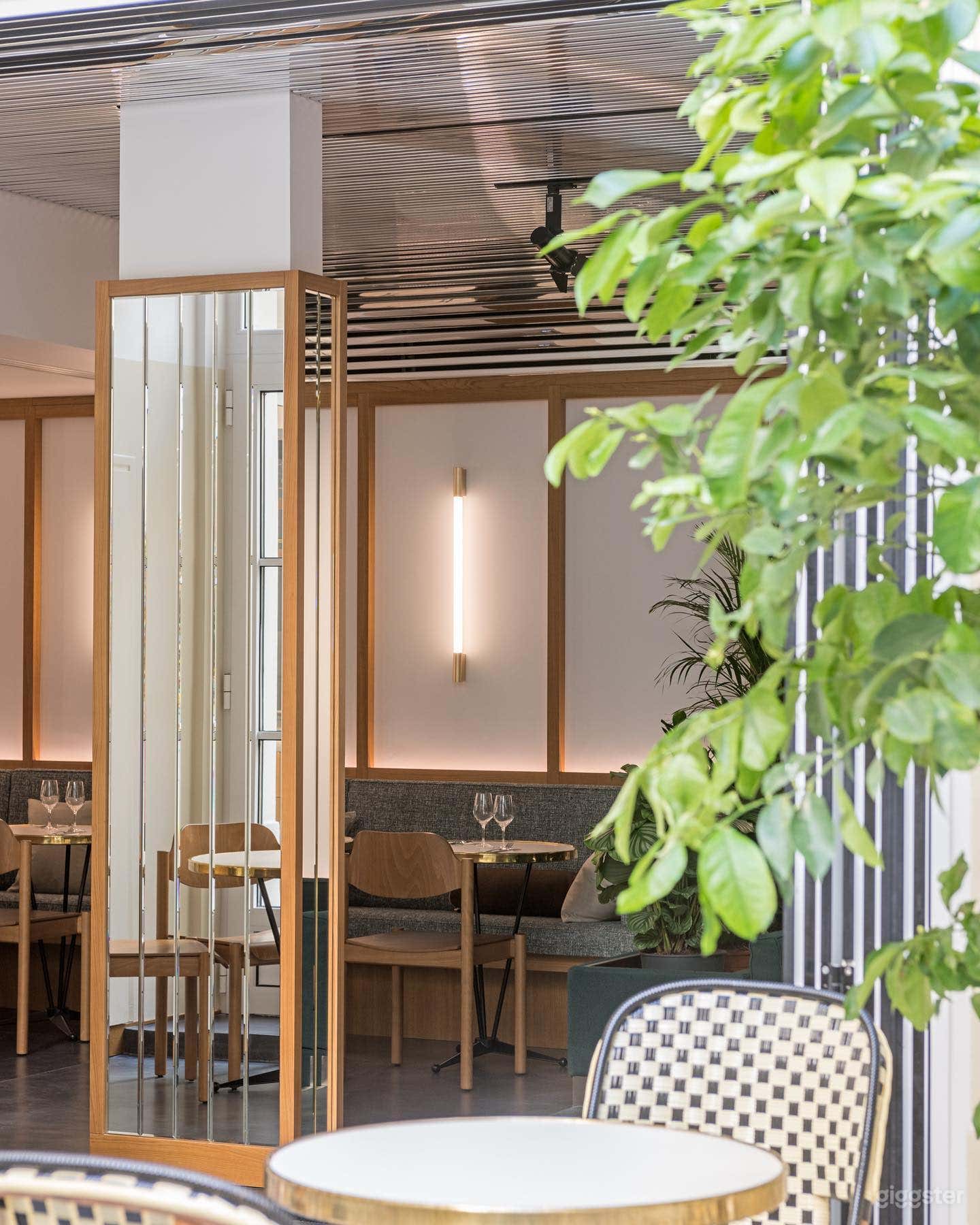 Photo de Neo-Coffee Shop - New and Unique Concept 3