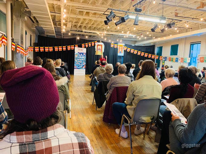 Public Rooms in Tibetan Meditation Center Photo 3