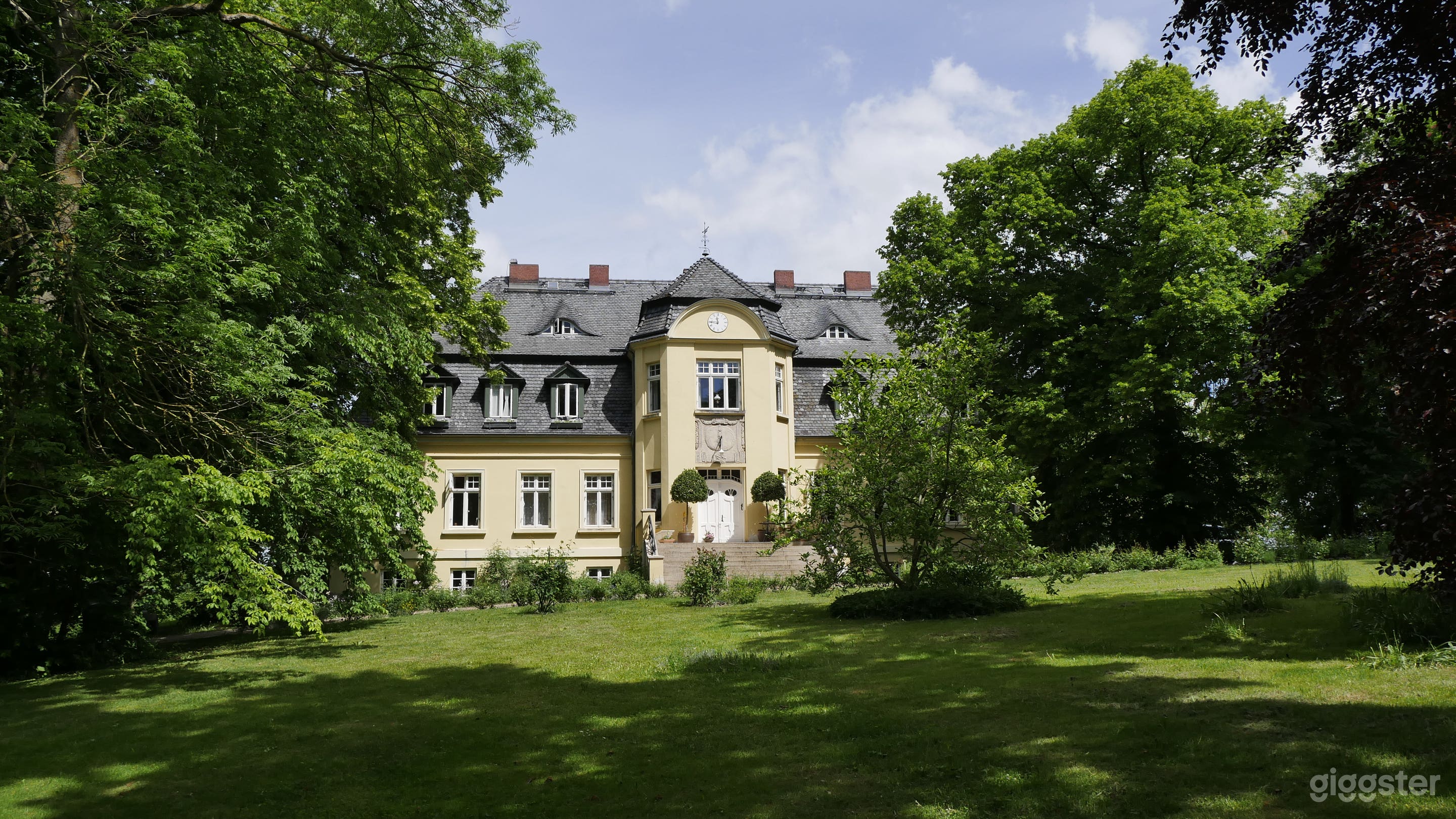 Echtes historisches Herrenhaus – Kein Set, voll authentisch Foto 1