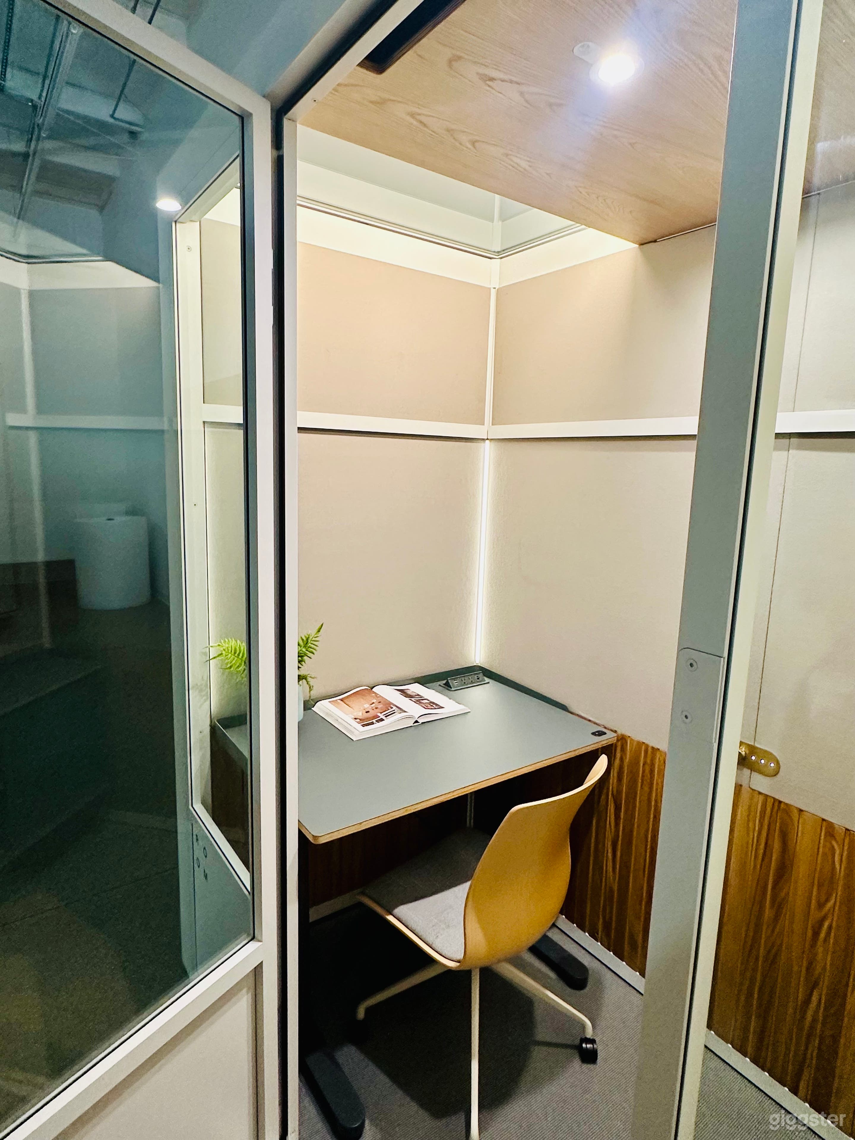 Personal Office Pod Photo 2