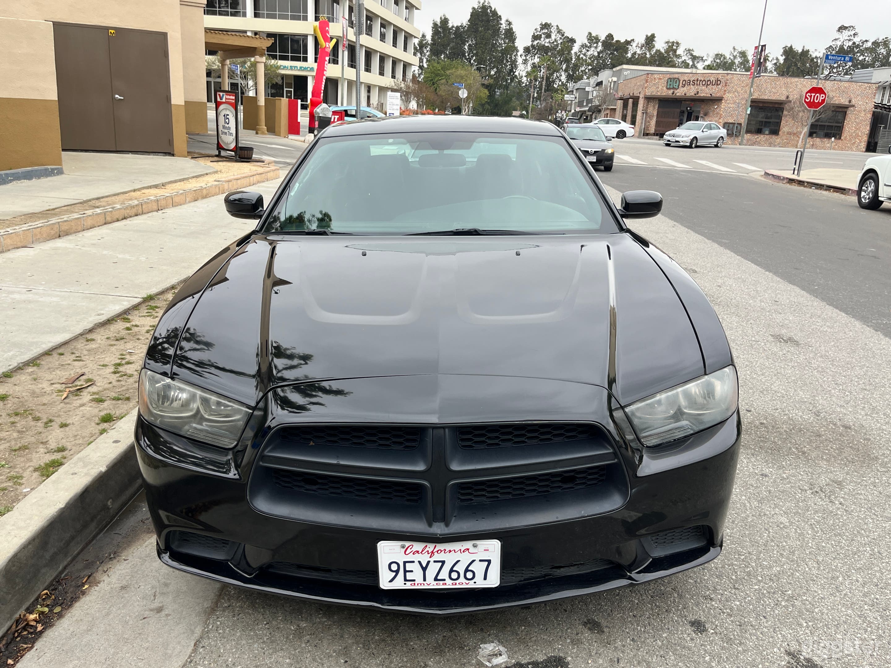 Modern 2014 Dodge Charger Police Pursuit edition Detective Vehicle Movie Car by Picturecarslosangeles.com