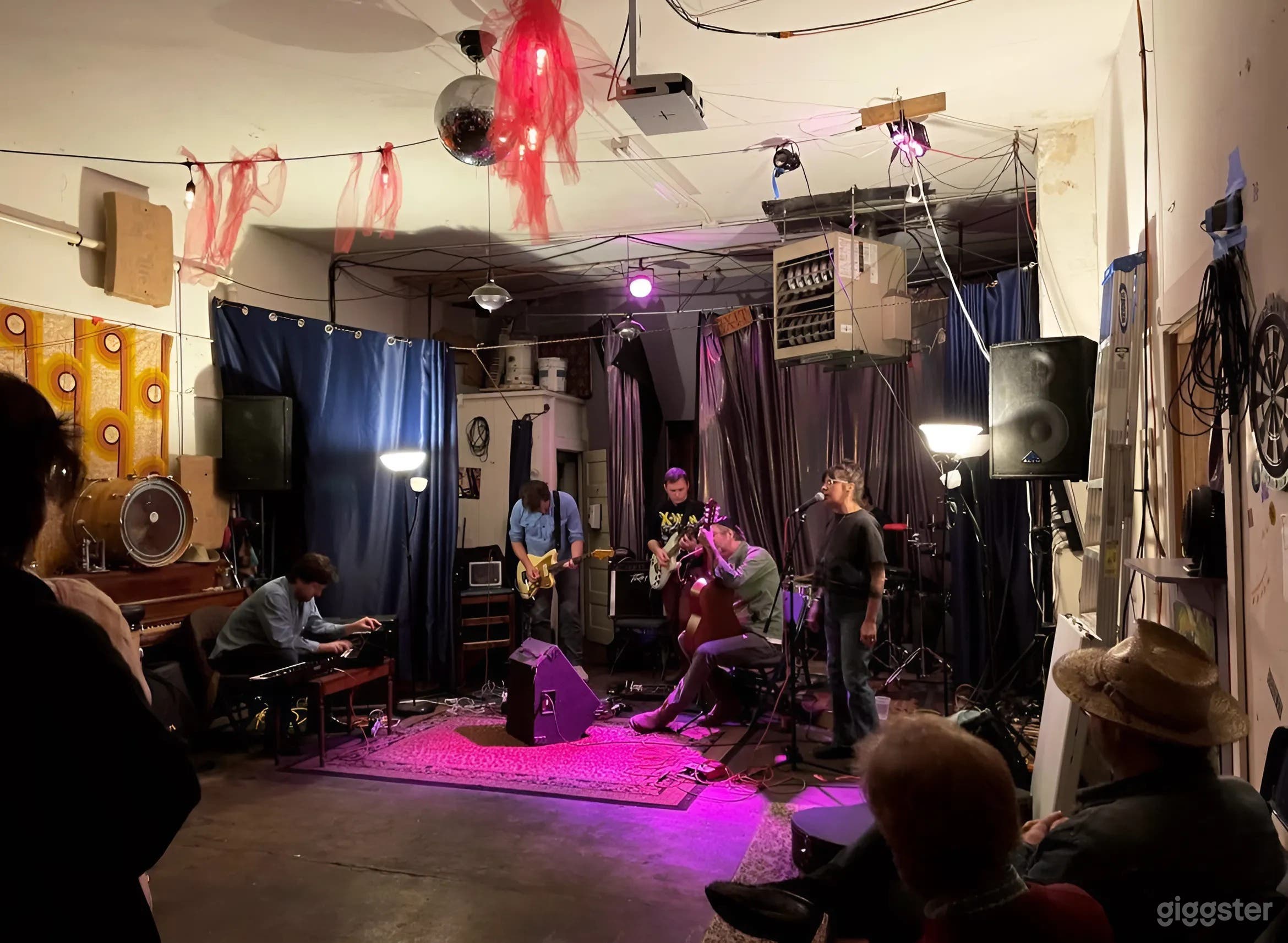 Classic Neighborhood Hangout with Beer, Pool Table, &amp; Live Music Photo 2