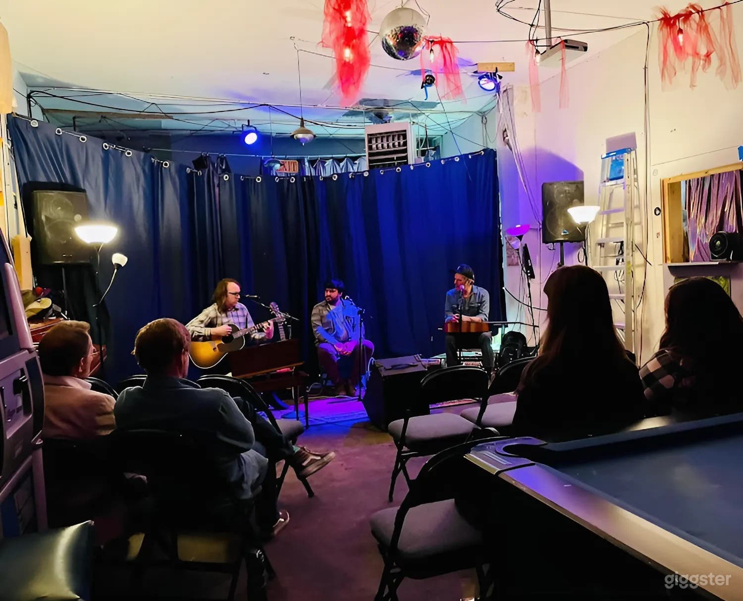 Classic Neighborhood Hangout with Beer, Pool Table, &amp; Live Music Photo 3