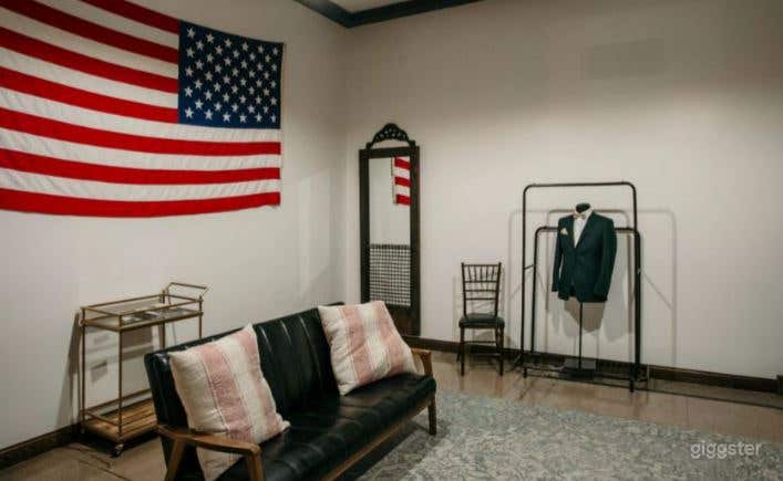 The Groom's Room Photo 4