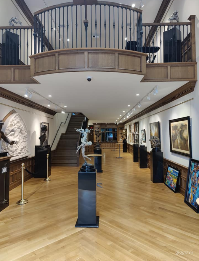  Stunning Art Gallery located in Downtown Indianapolis 