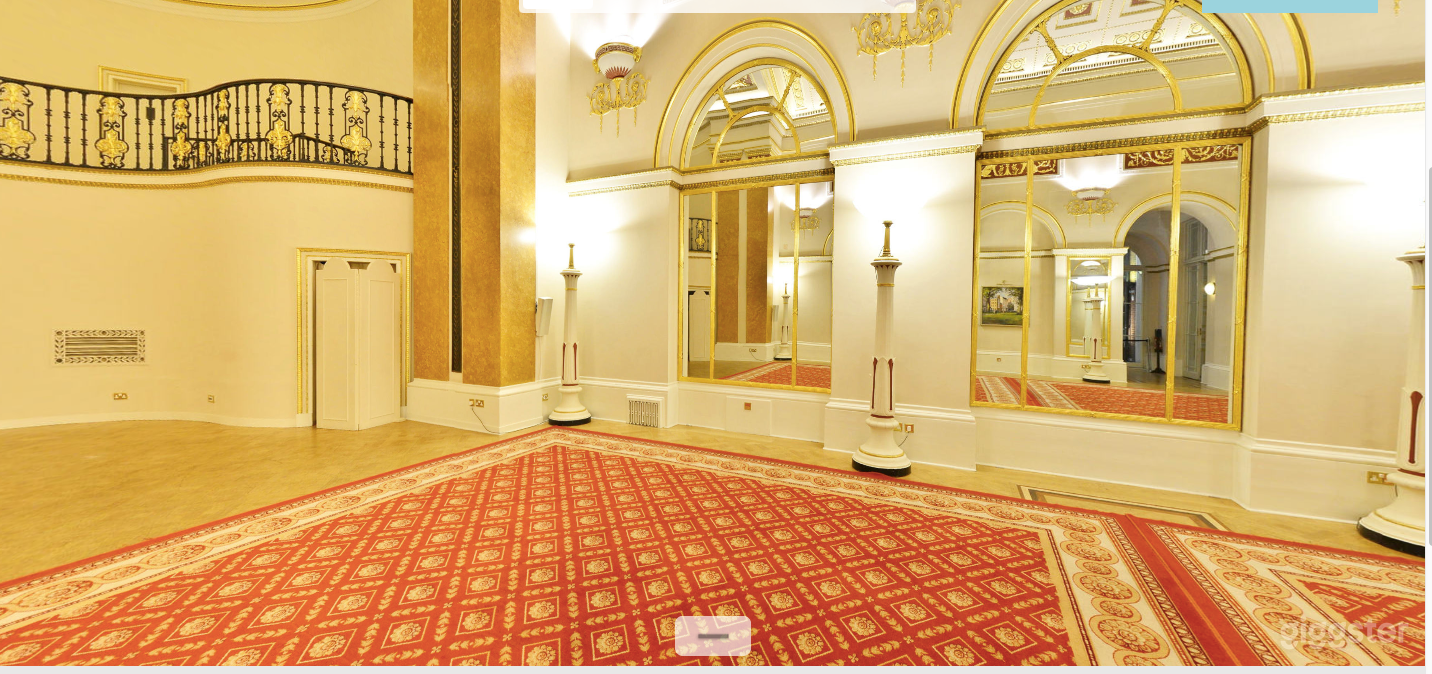 Elegant Ballroom in London Photo 2