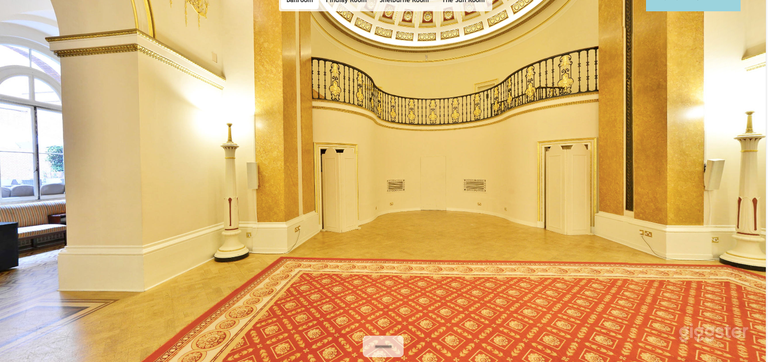  Elegant Ballroom in London 