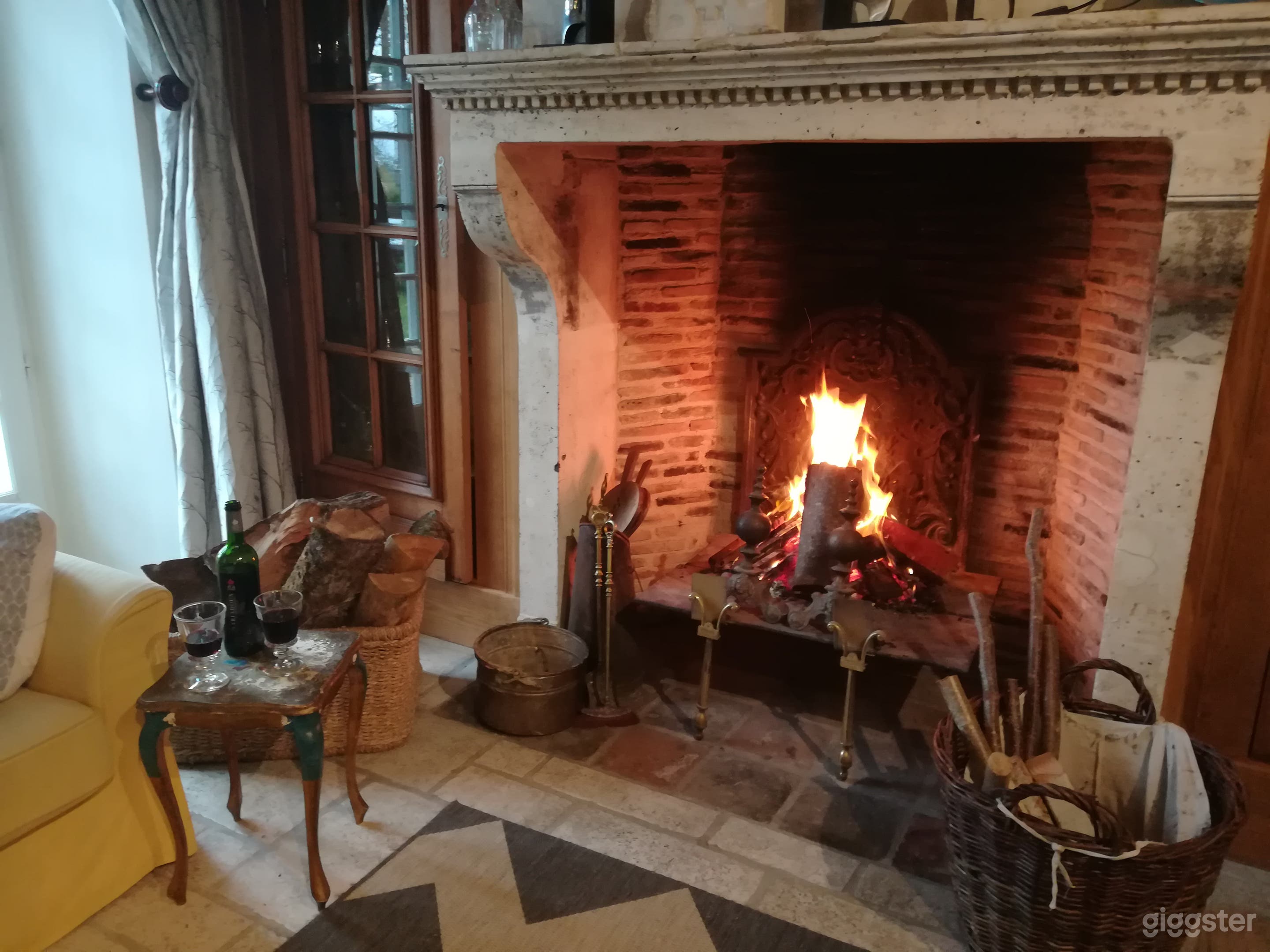 Rural French Manor House with large grounds, views Photo 4