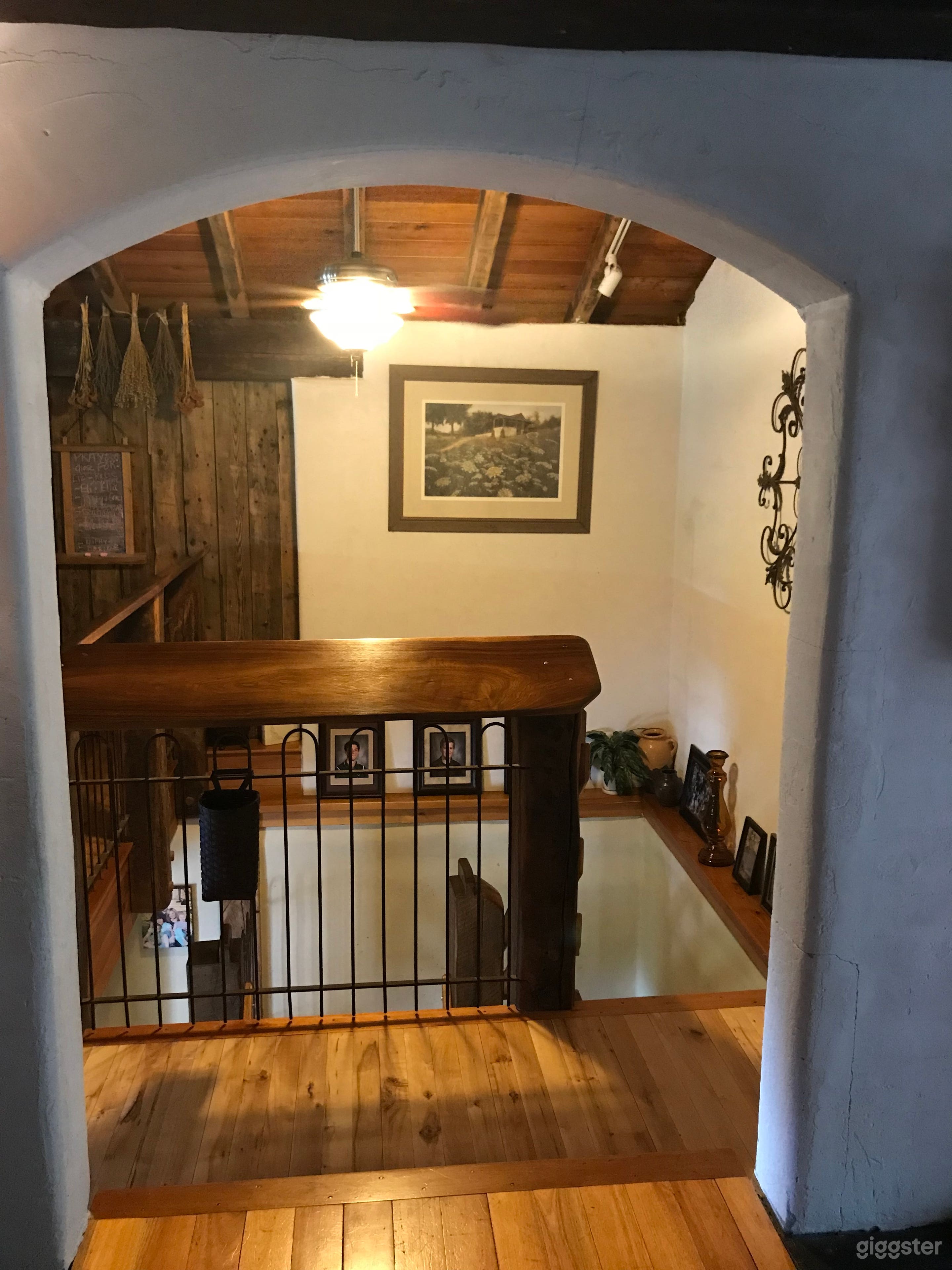 Barn home. Private large lot, wooded distant yard. Photo 3