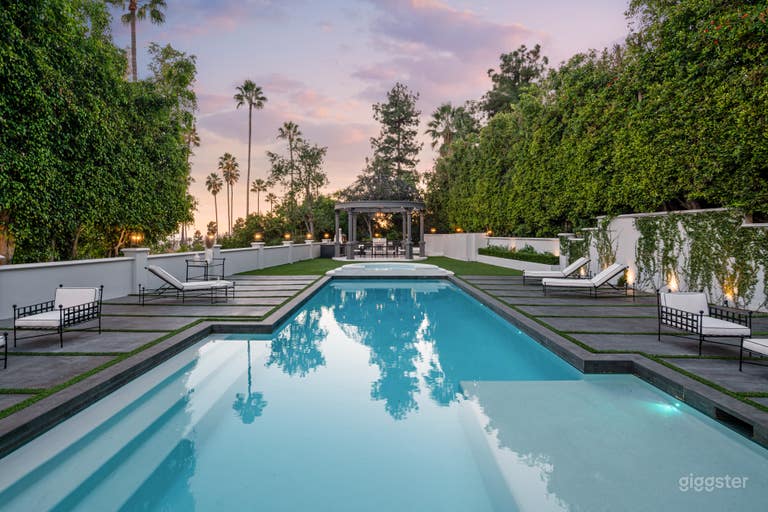  Villa Javu by LuxJB. Luxury mansion in Beverly Hills Flats. 