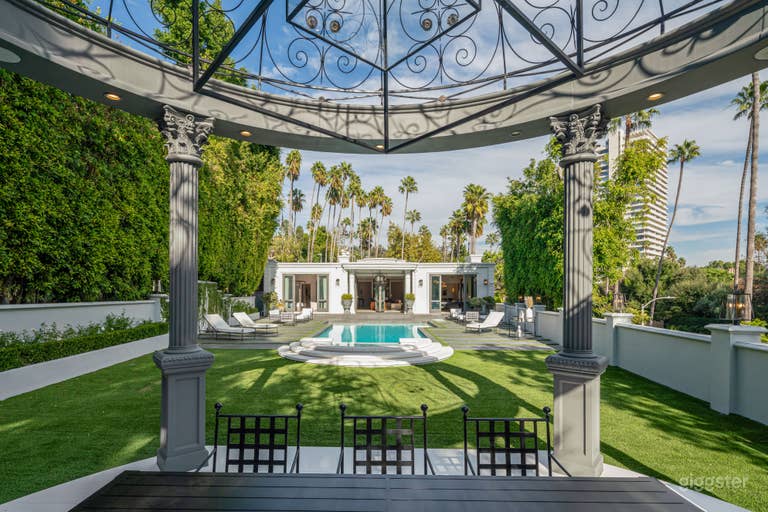  Villa Javu by LuxJB. Luxury mansion in Beverly Hills Flats. 