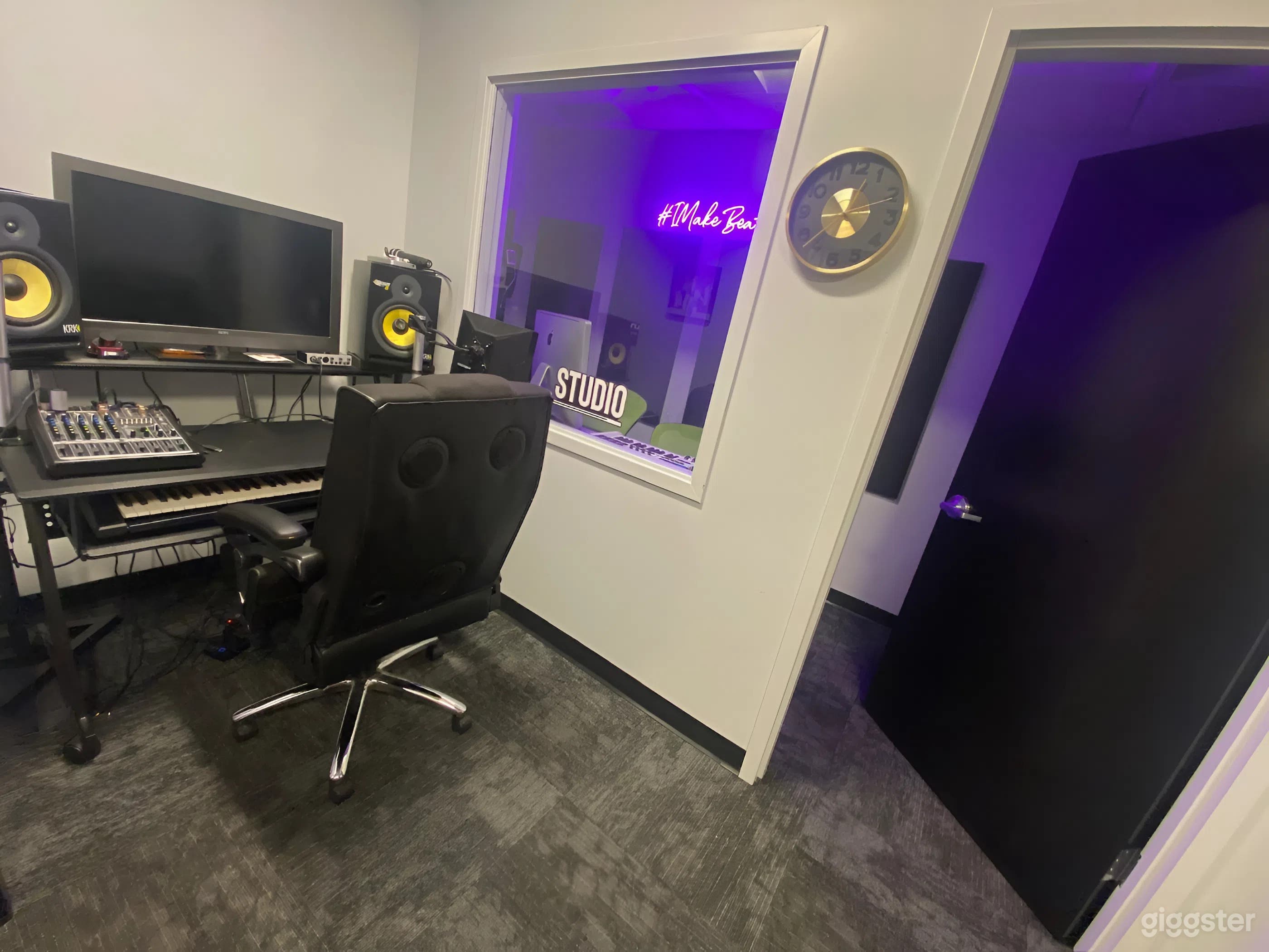 Audio &amp; Music Recording Studio Photo 2