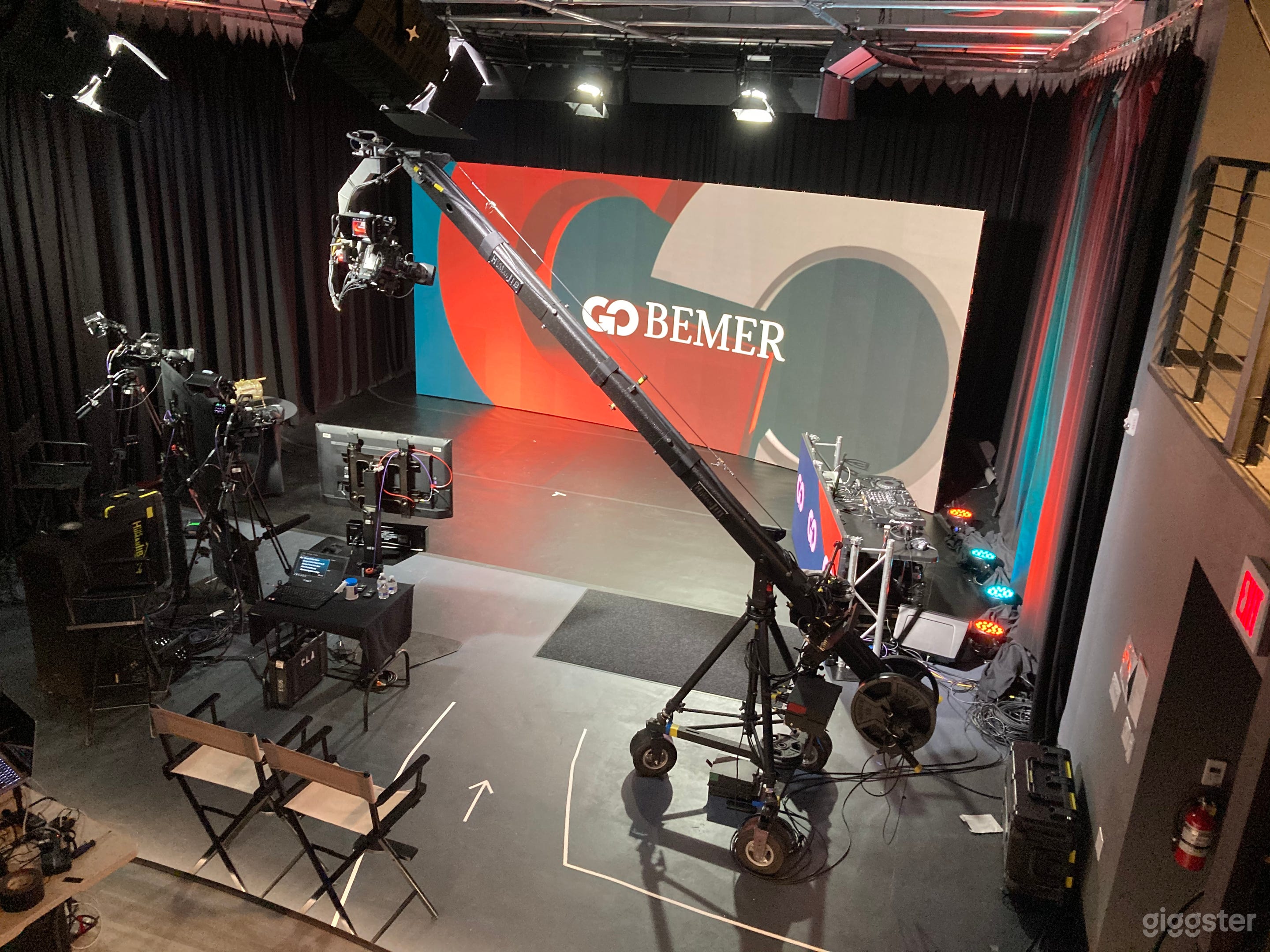 White Cyclorama Studio Space Photo 4