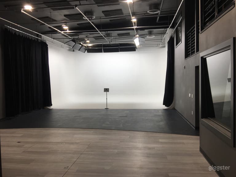  White Cyclorama Studio Space 