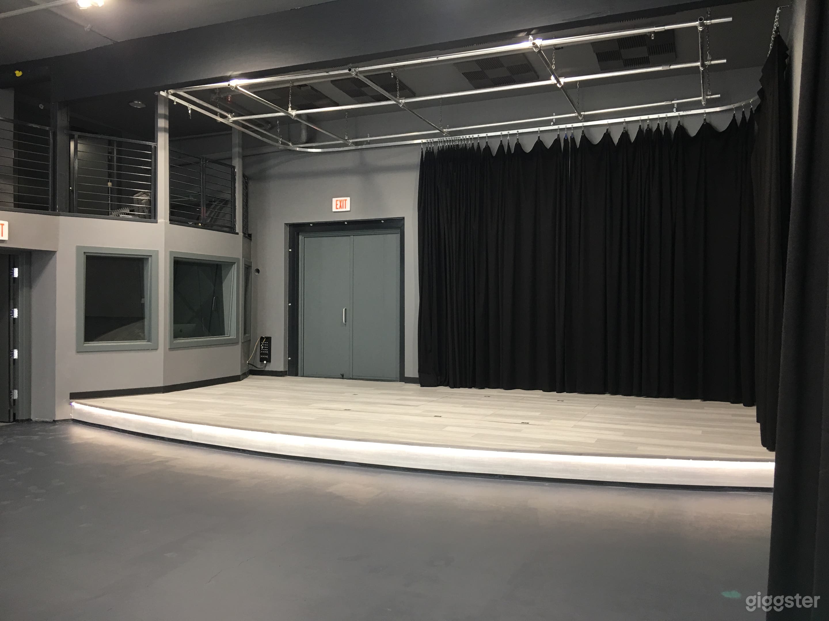 White Cyclorama Studio Space Photo 2