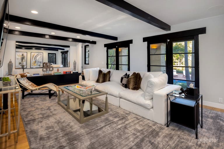  CASA ENCANTA: SPANISH COLONIAL VIEW HOME 