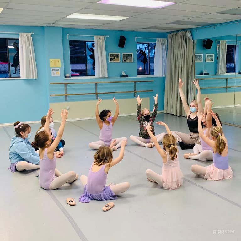  Blueberry Studio - Warm & Welcoming Dance Studio 2  