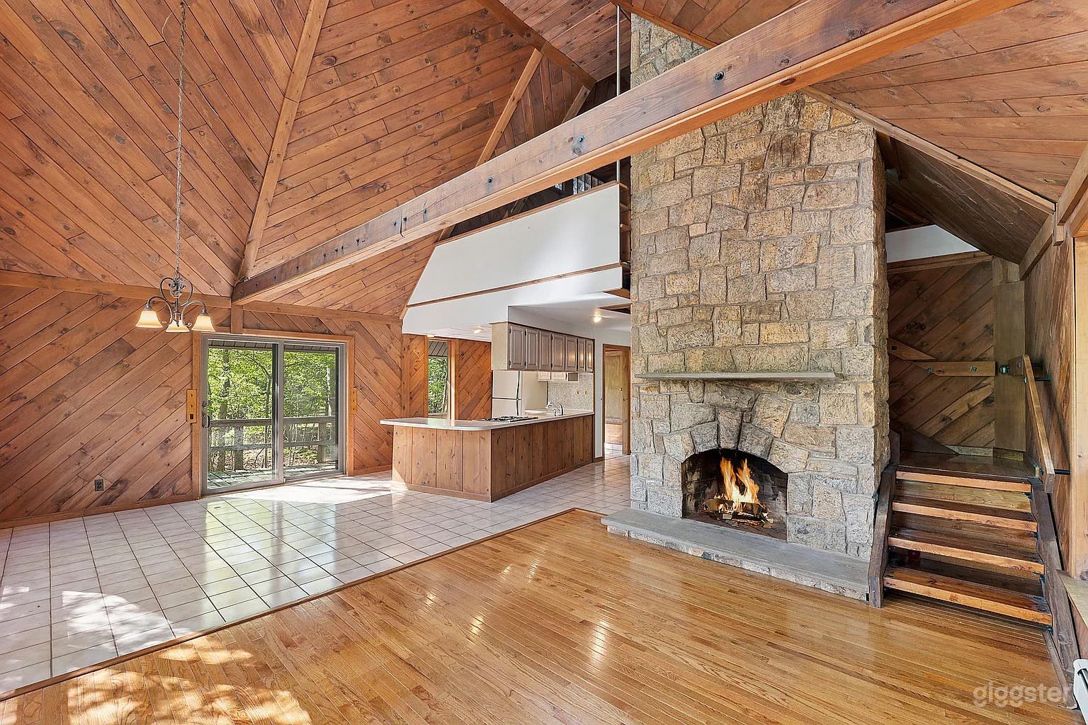Rustic 1970s Cabin in the East Hampton Woods Photo 3