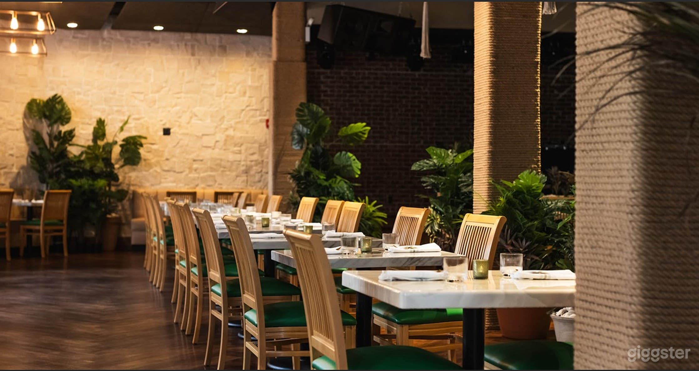 A Tropical Oasis in the Heart of Times Square Photo 4