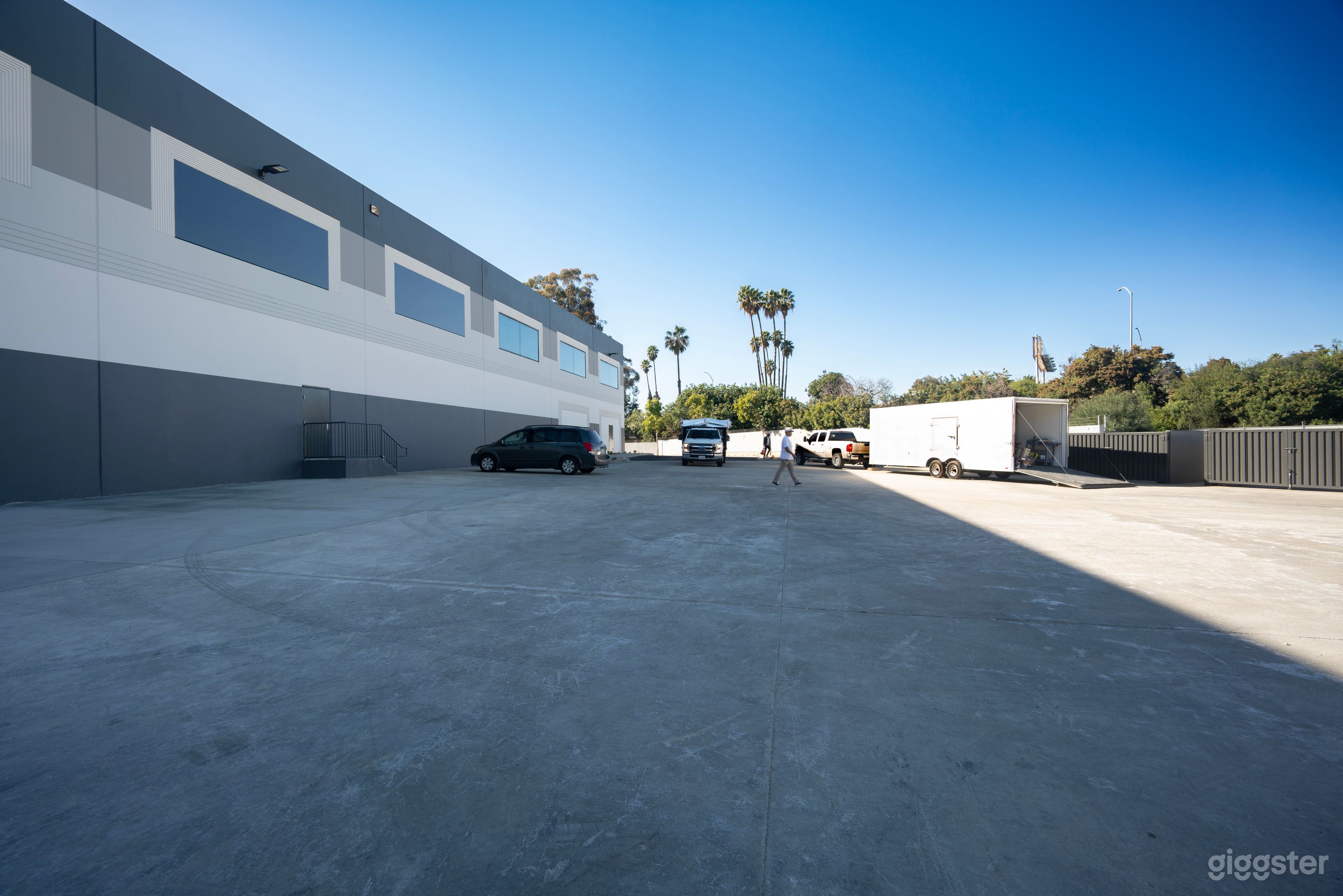 Large Industrial Event Space & Soundstage in Atwater Village Photo 3