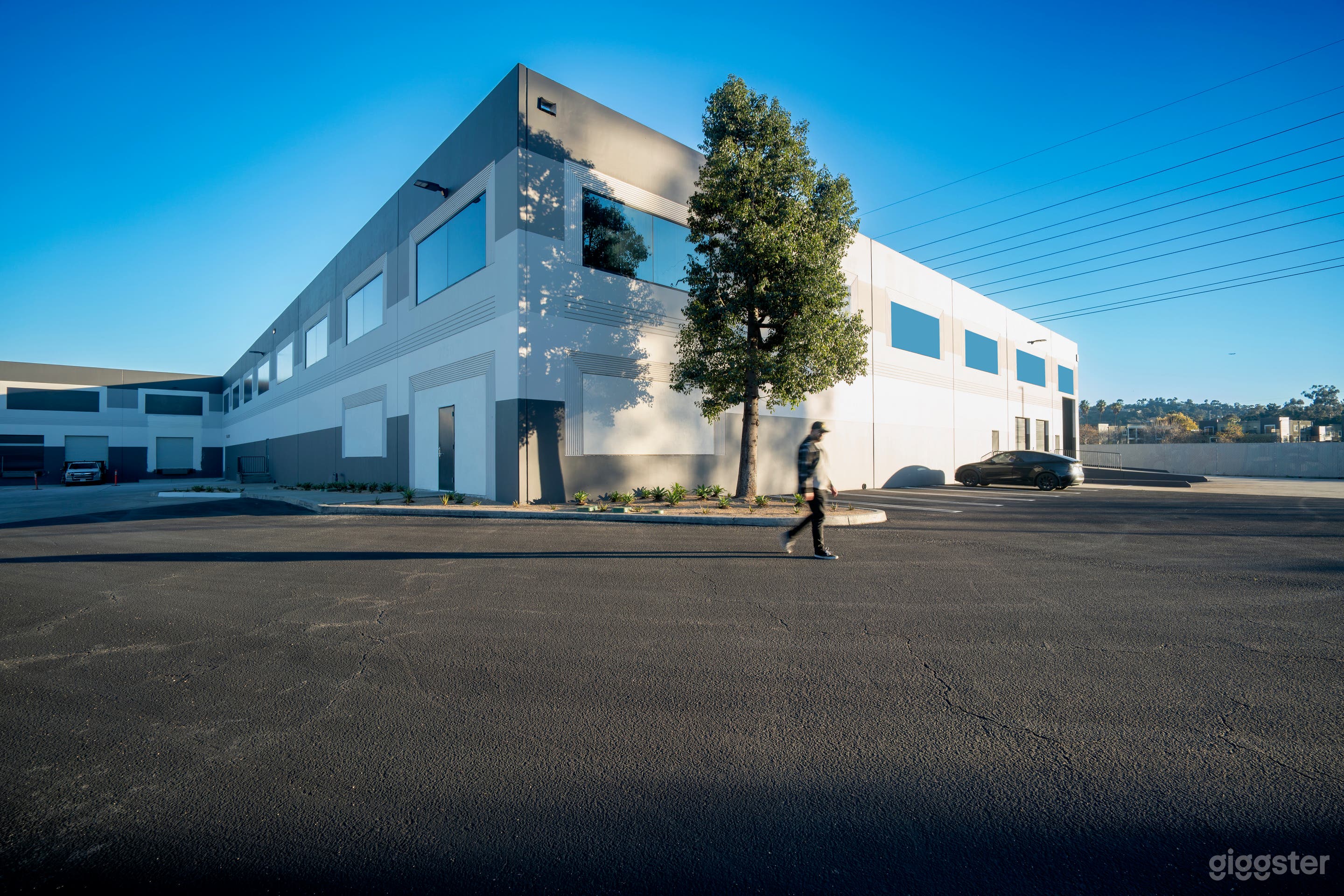 Large Industrial Event Space & Soundstage in Atwater Village Photo 2