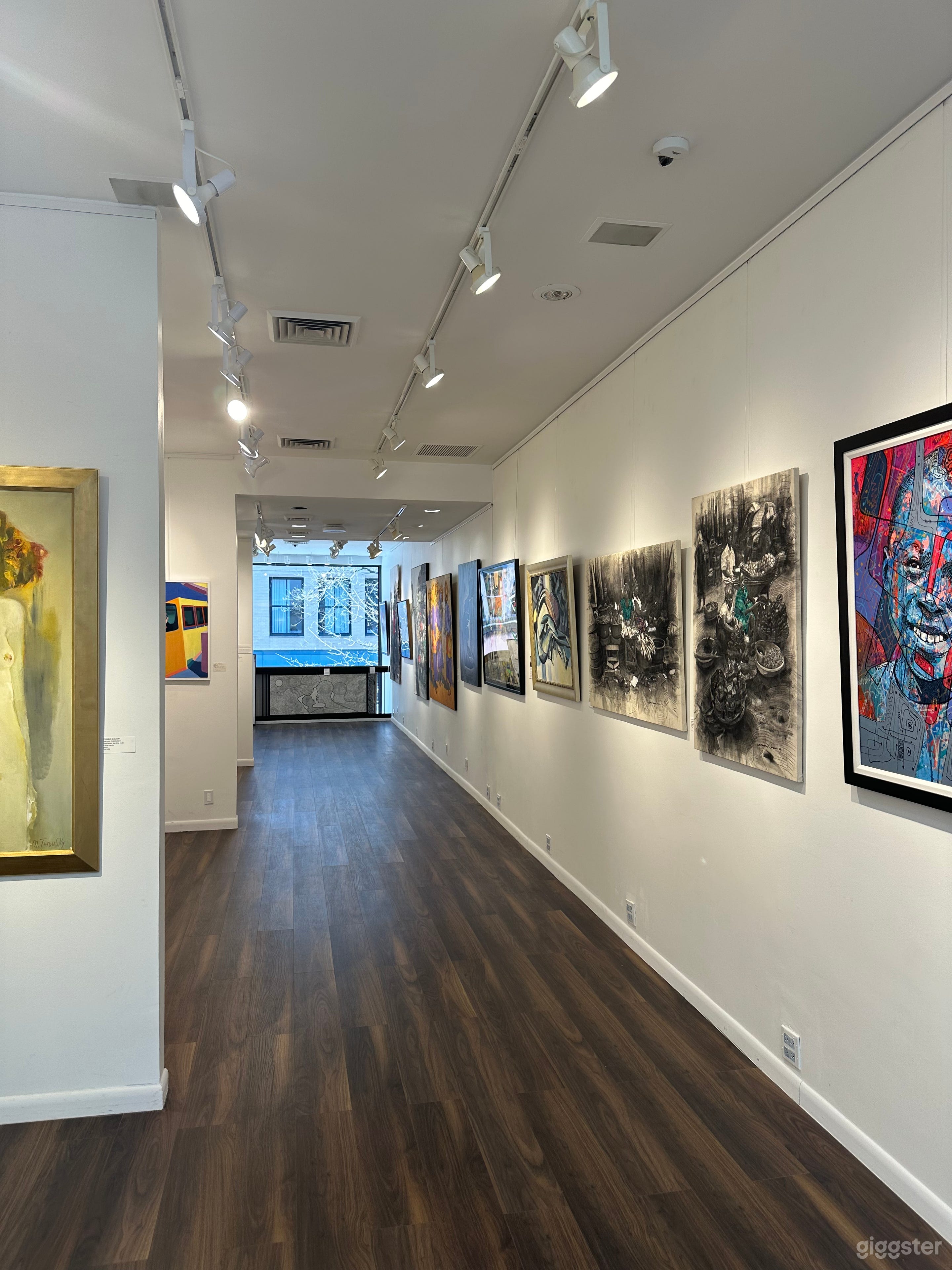 Perseus Gallery Photo 3