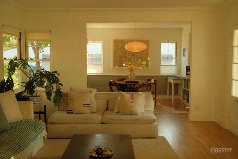  Living room + dining room 