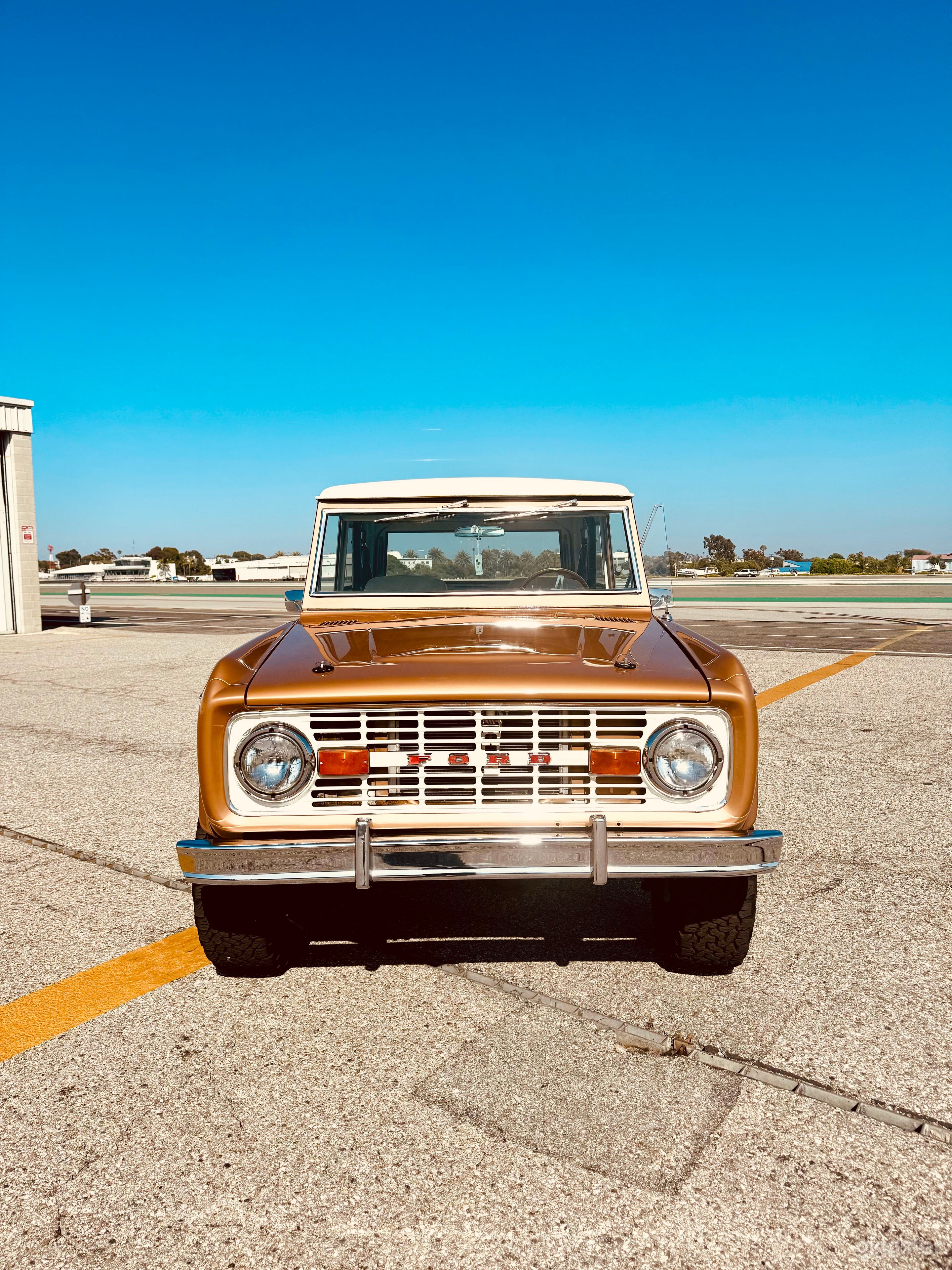 1972 Ford Bronco Photo 2