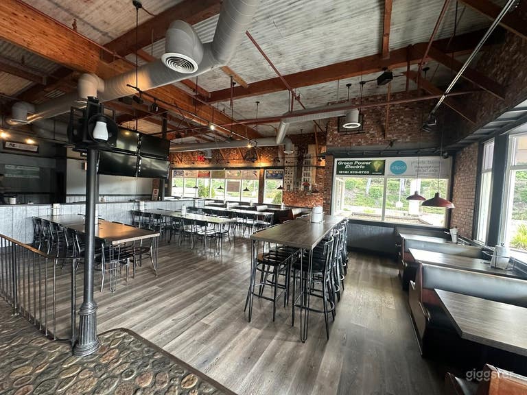  Industrial Pizzeria Shop 