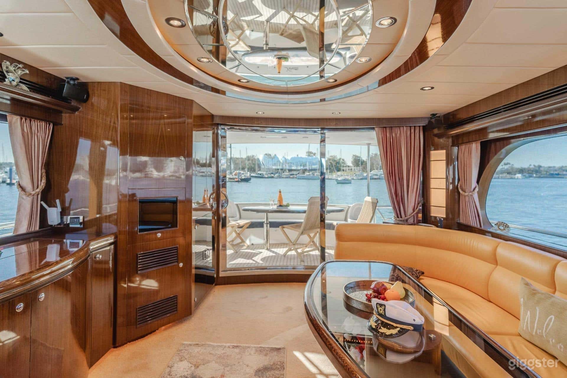 70' YARETTI YACHT WITH JET SKI Photo 4