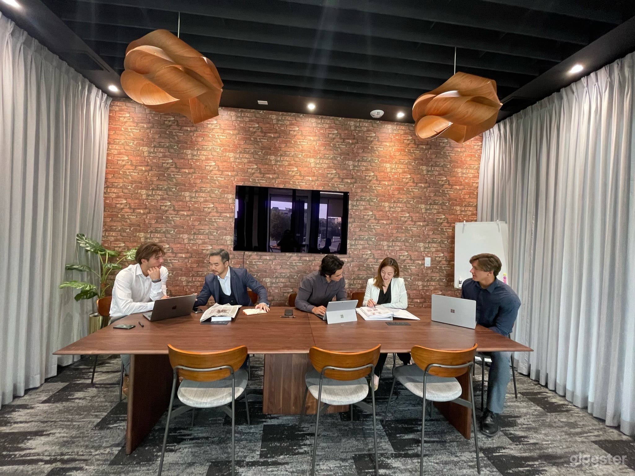 8 Person Meeting/Conference Room Photo 1