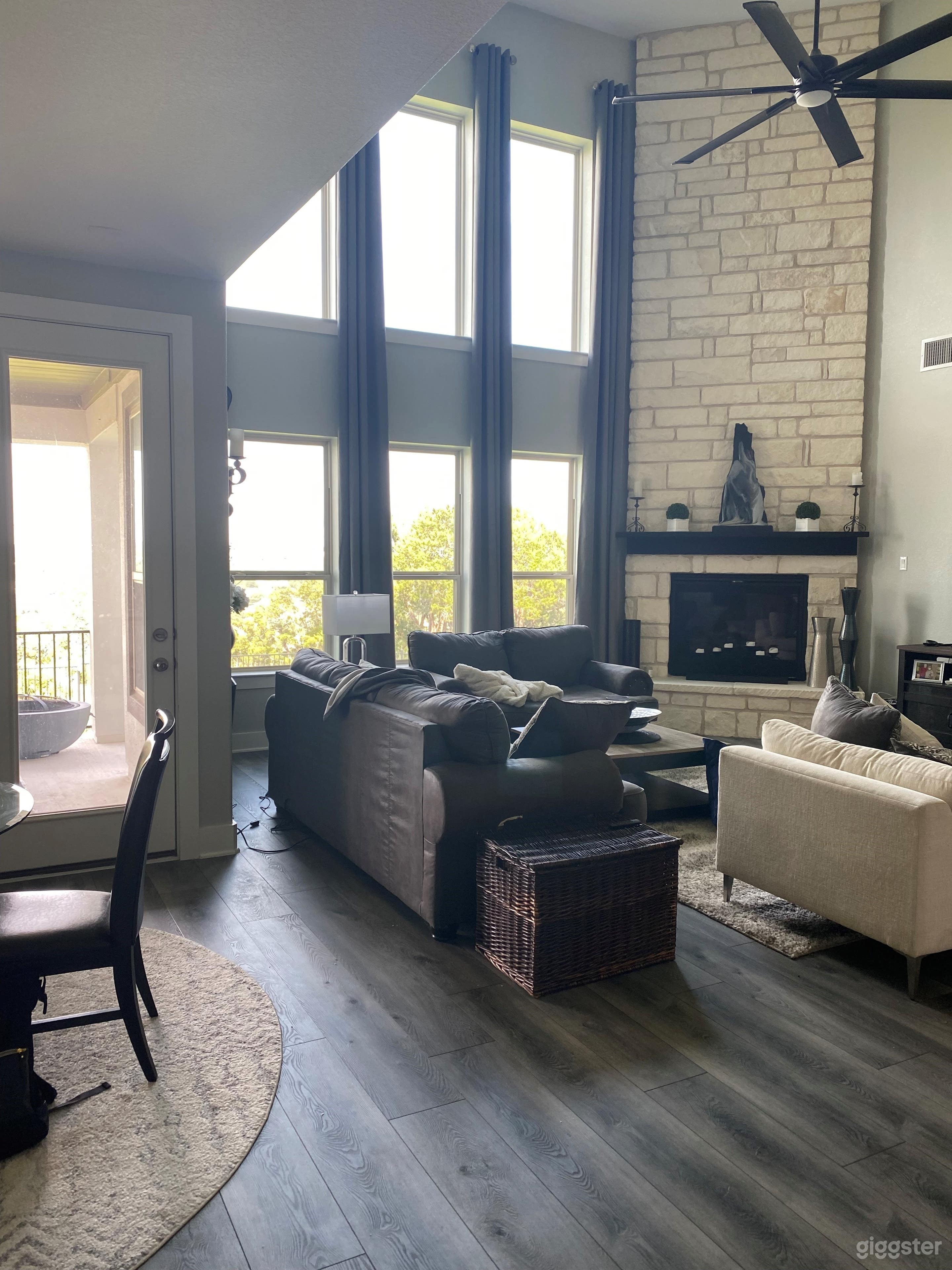 Neighborhood house - Shana Photo 4