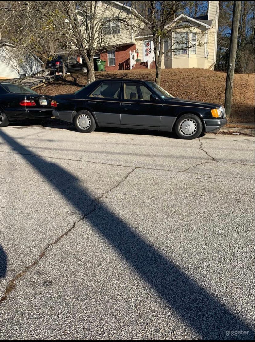 Mercedes Benz 300e Photo 4