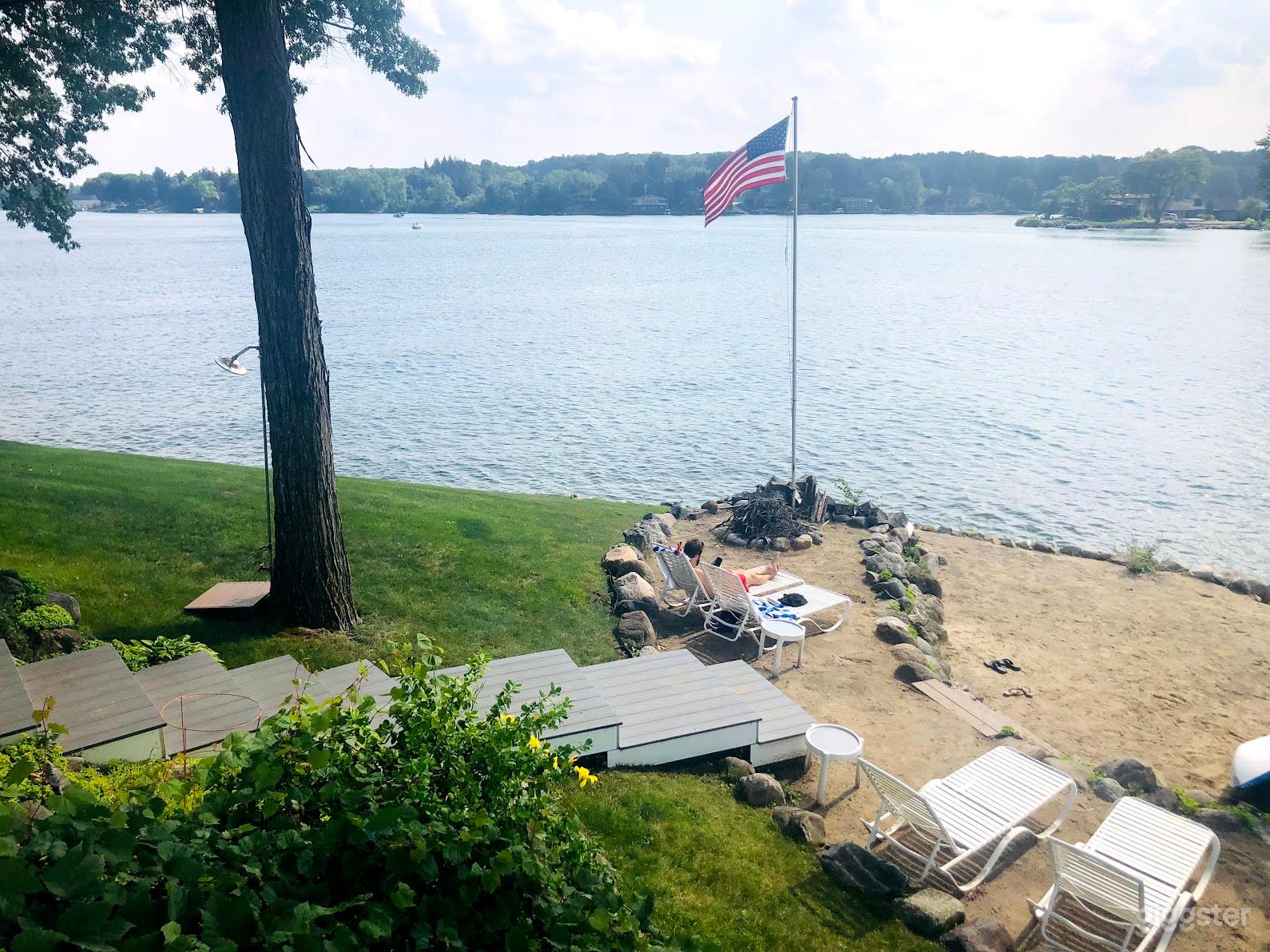 Charming Cape Cod Cottage with private beach Photo 4