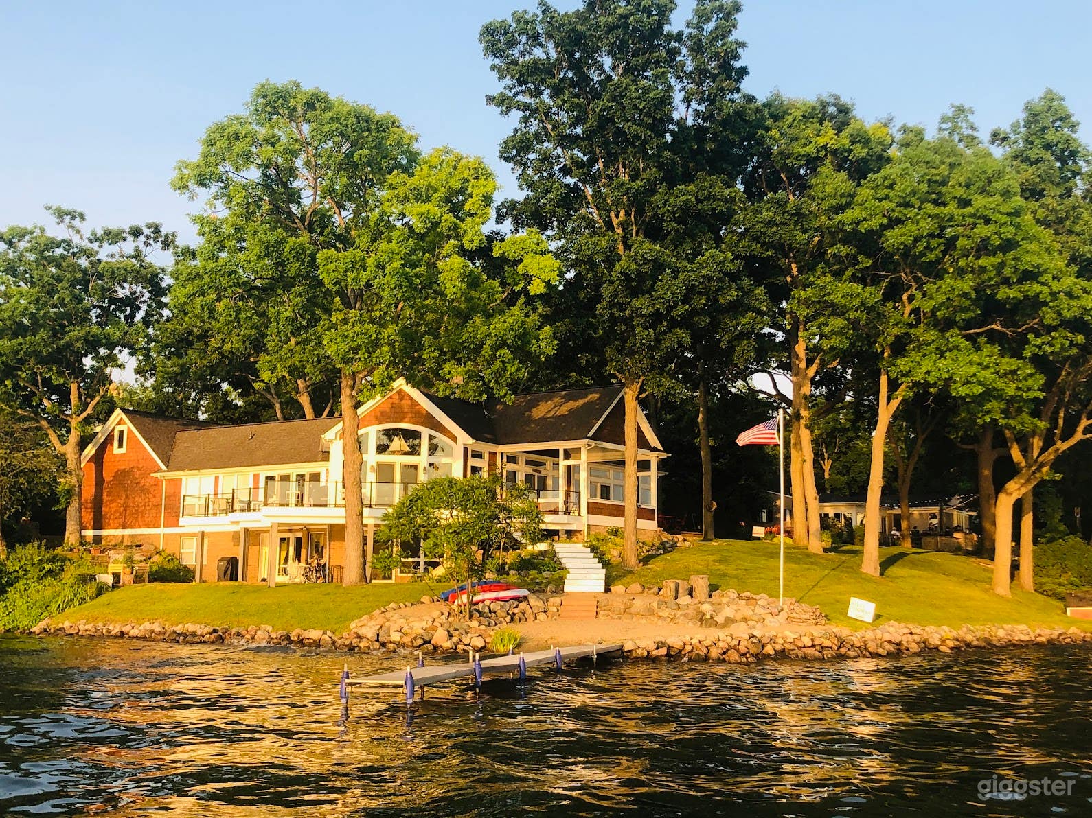 Charming Cape Cod Cottage with private beach Photo 1