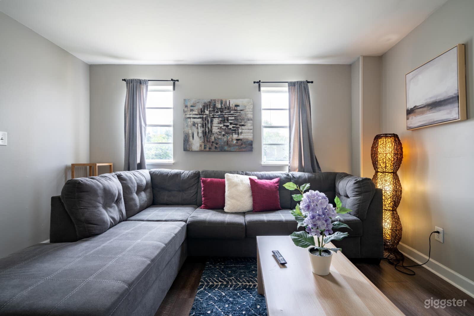 Lower Master House, PET FRIENDLY APT. DOWNTOWN! Photo 3