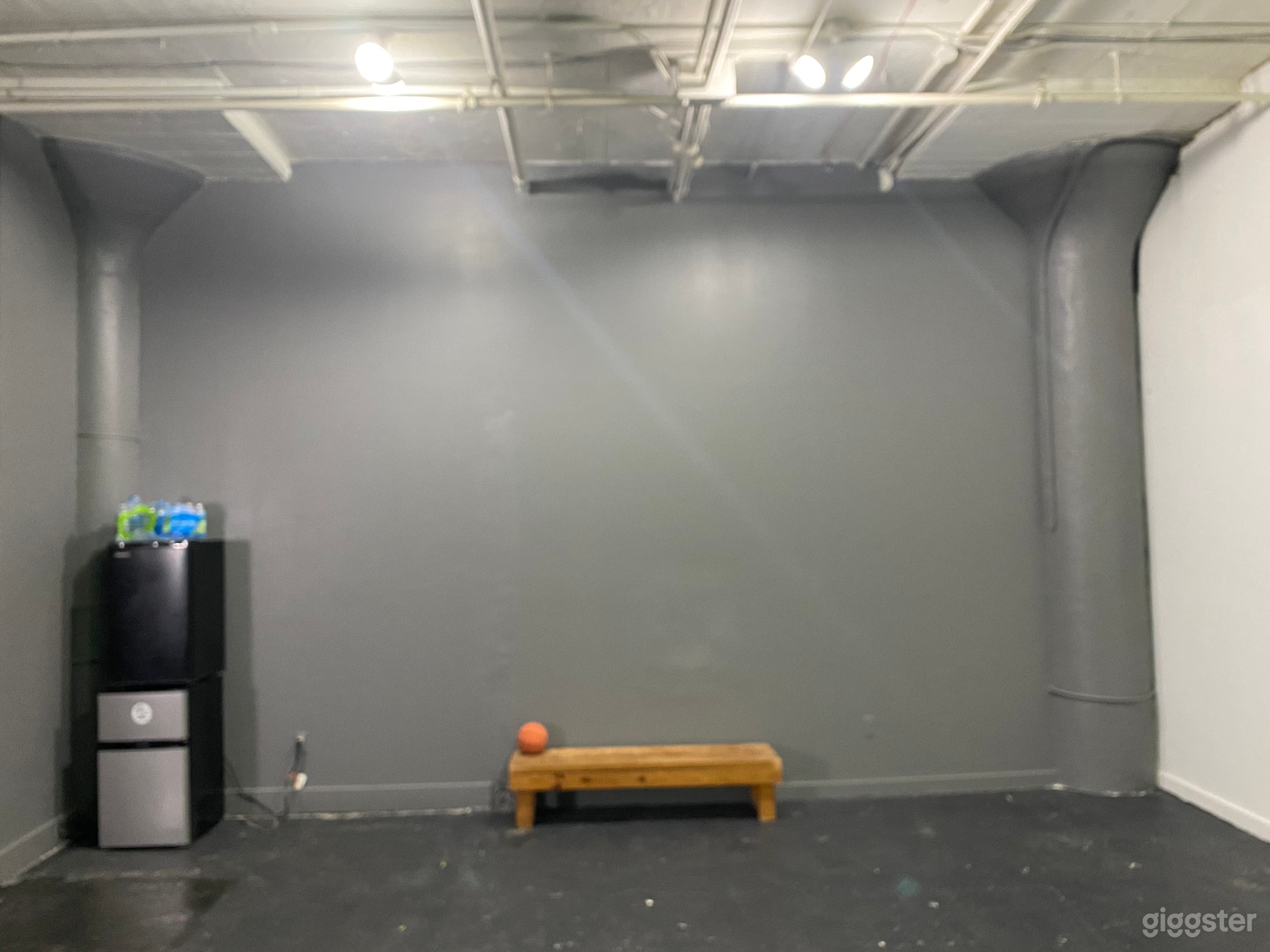 Frigde and Waiting area