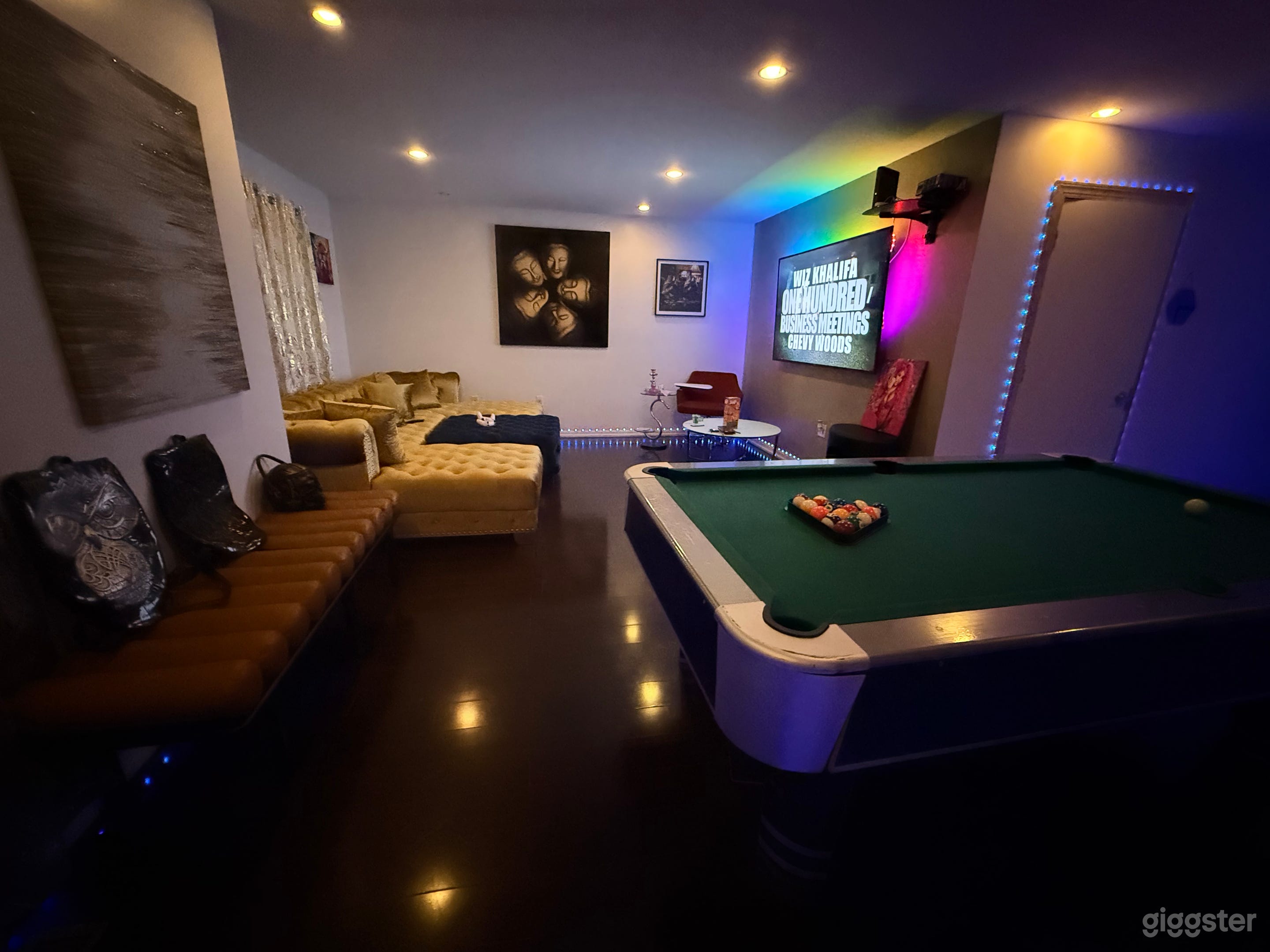 Luxurious Content House Photo 1