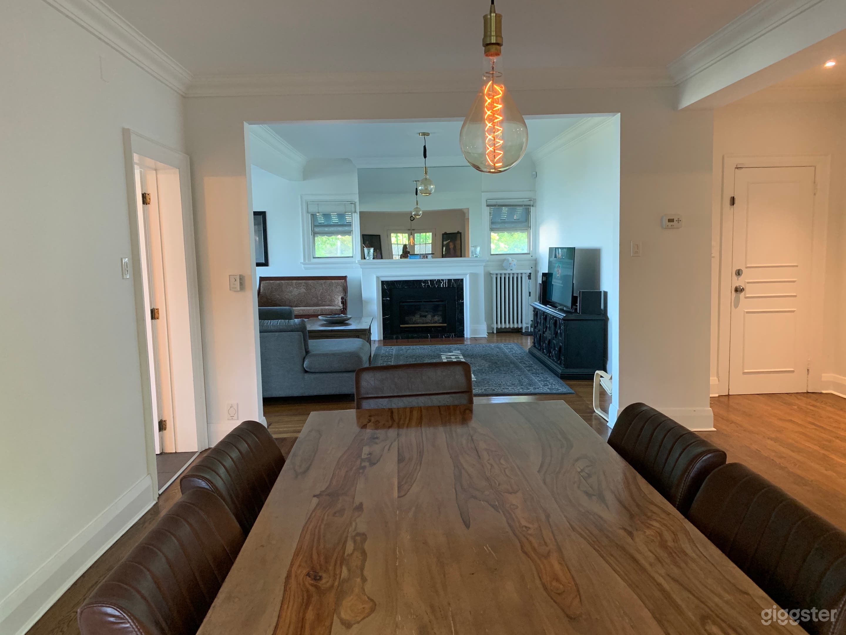 Toronto House With Lake And Skyline View Photo 3