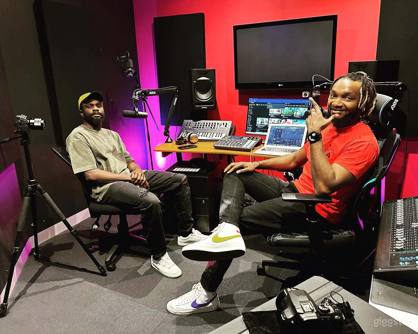 Full Music Production Studio 4 w/ Pro Gear & Instruments Photo 3