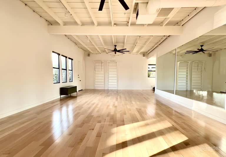  Unique Art Deco Venue for Events, Performances, & Production (Whole Venue) 