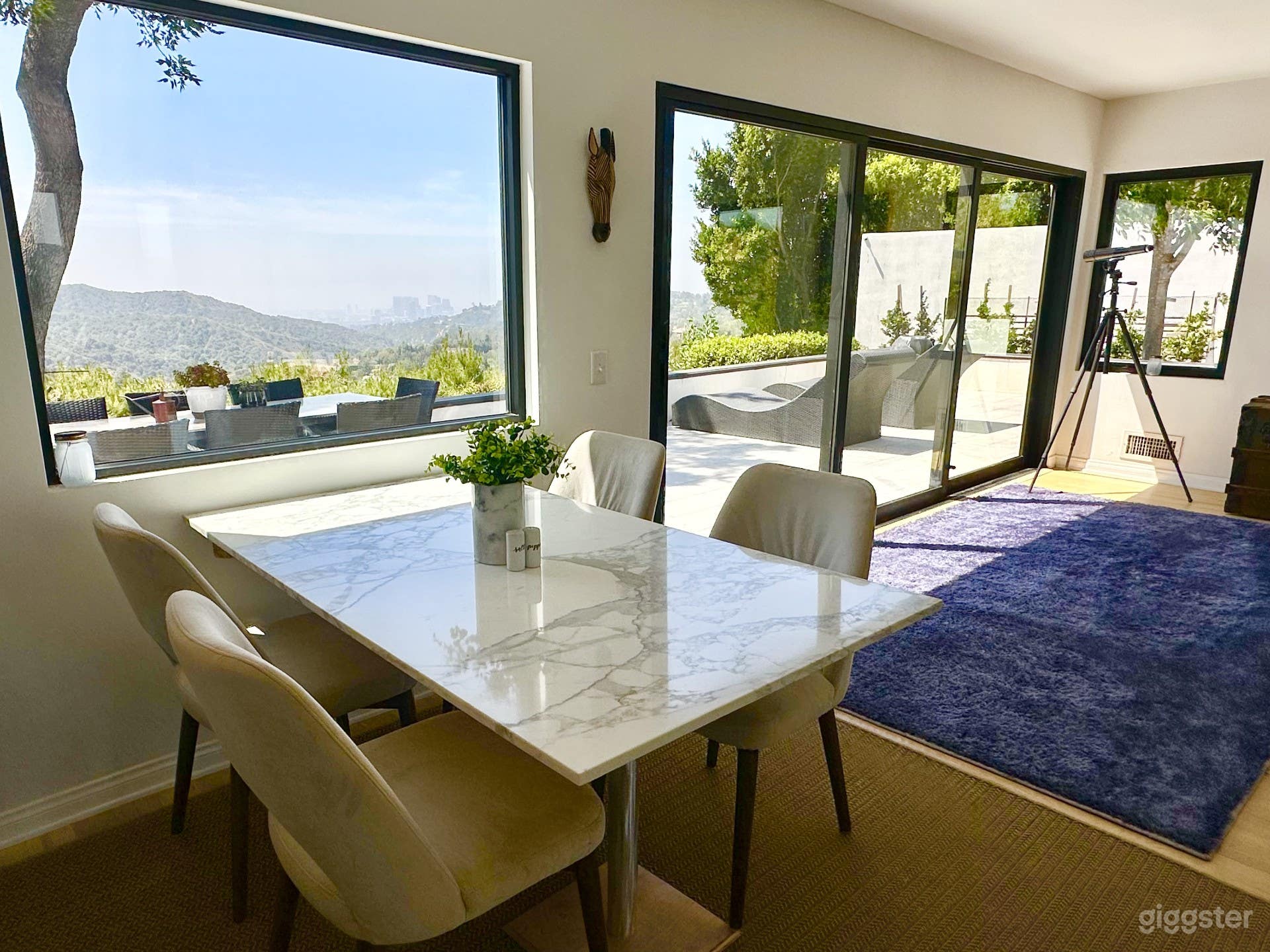 Ocean View Hilltop Estate Photo 4