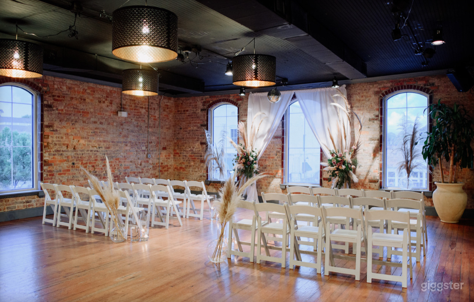 Open and Wide Ballroom Space Available for Corporate Meetings &amp; Events Photo 2